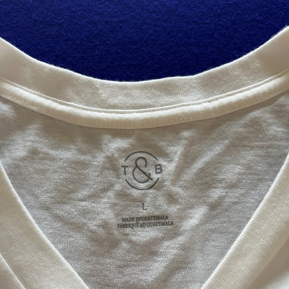 NWOT Beach Boys T-Shirt - Picture 3 of 5